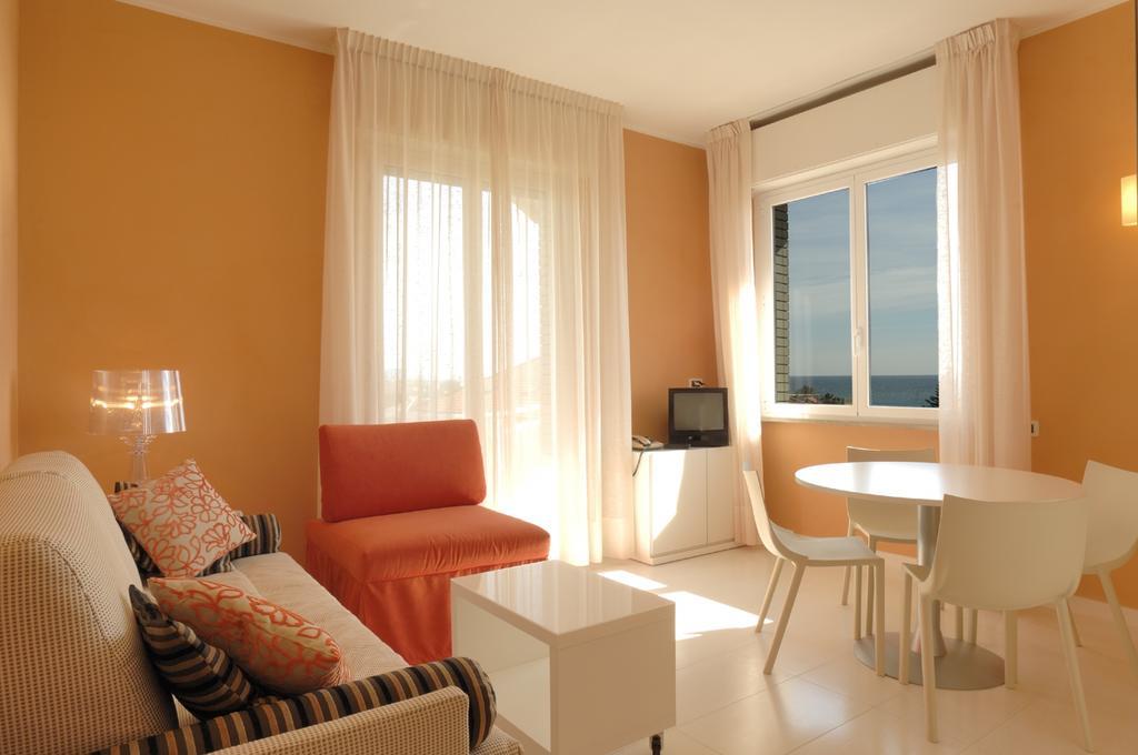 Aparthotel Oliveto 3*
